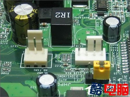 安装CPU风扇后电源接口是否已连接至主板或电源