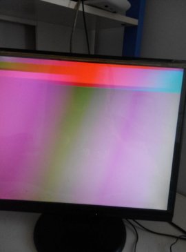 电脑屏幕闪烁怎么办-电脑屏幕上的图像总是闪动