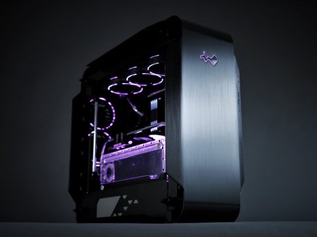 水冷电脑：InWin迎广925机箱简洁水冷电脑MOD黑、淡紫配色
